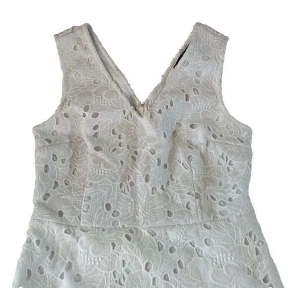 Banana Republic White Lace Eyelet Sheath Dress SIze 4 NWT - Picture 10 of 14